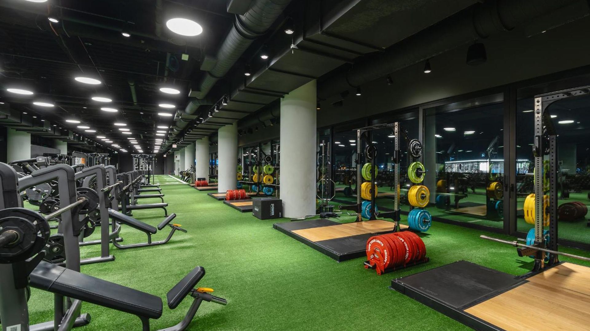 The & Athletic Club At Midtown 4* Chicago