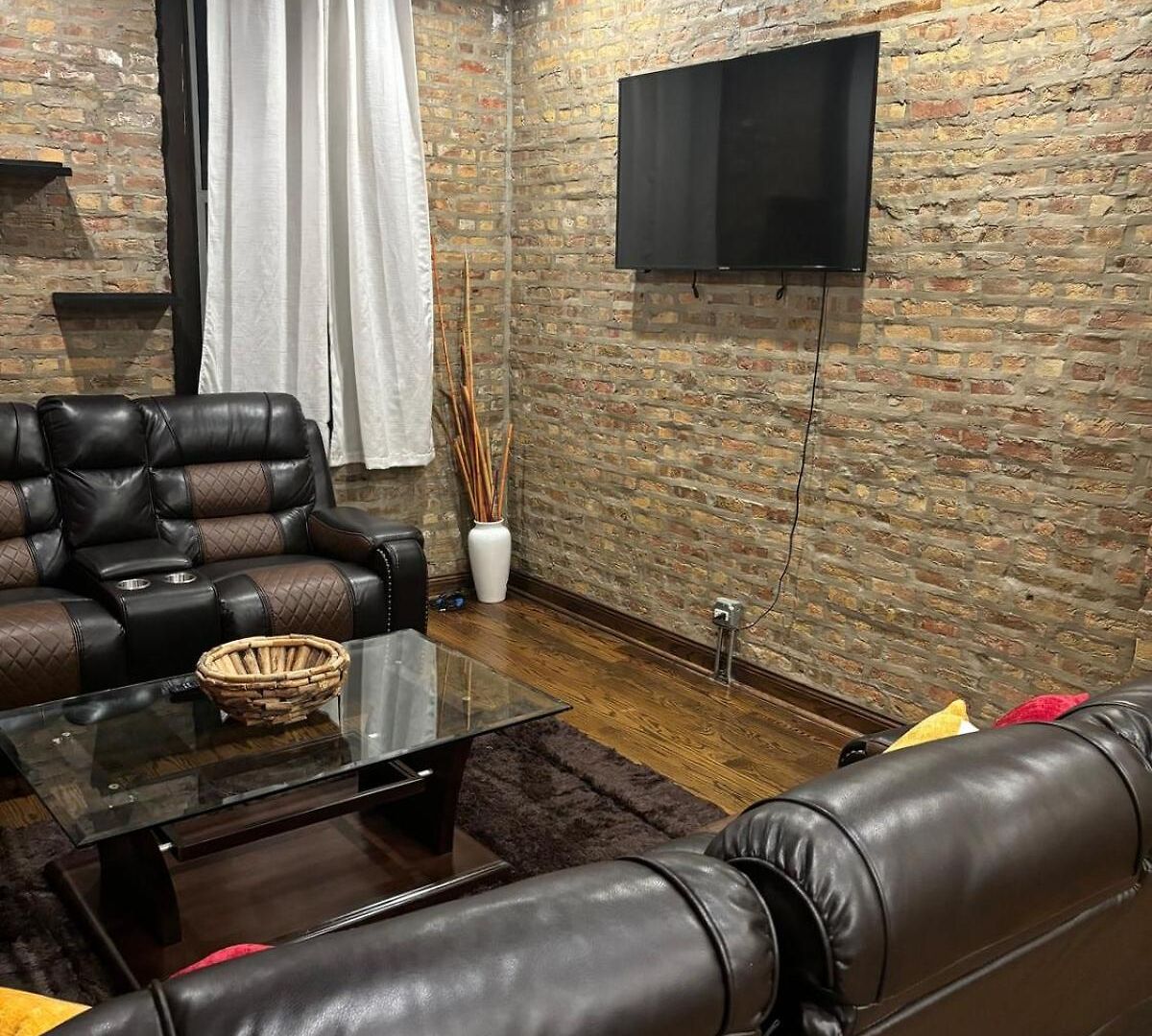 Wicker Park Loft Style *
