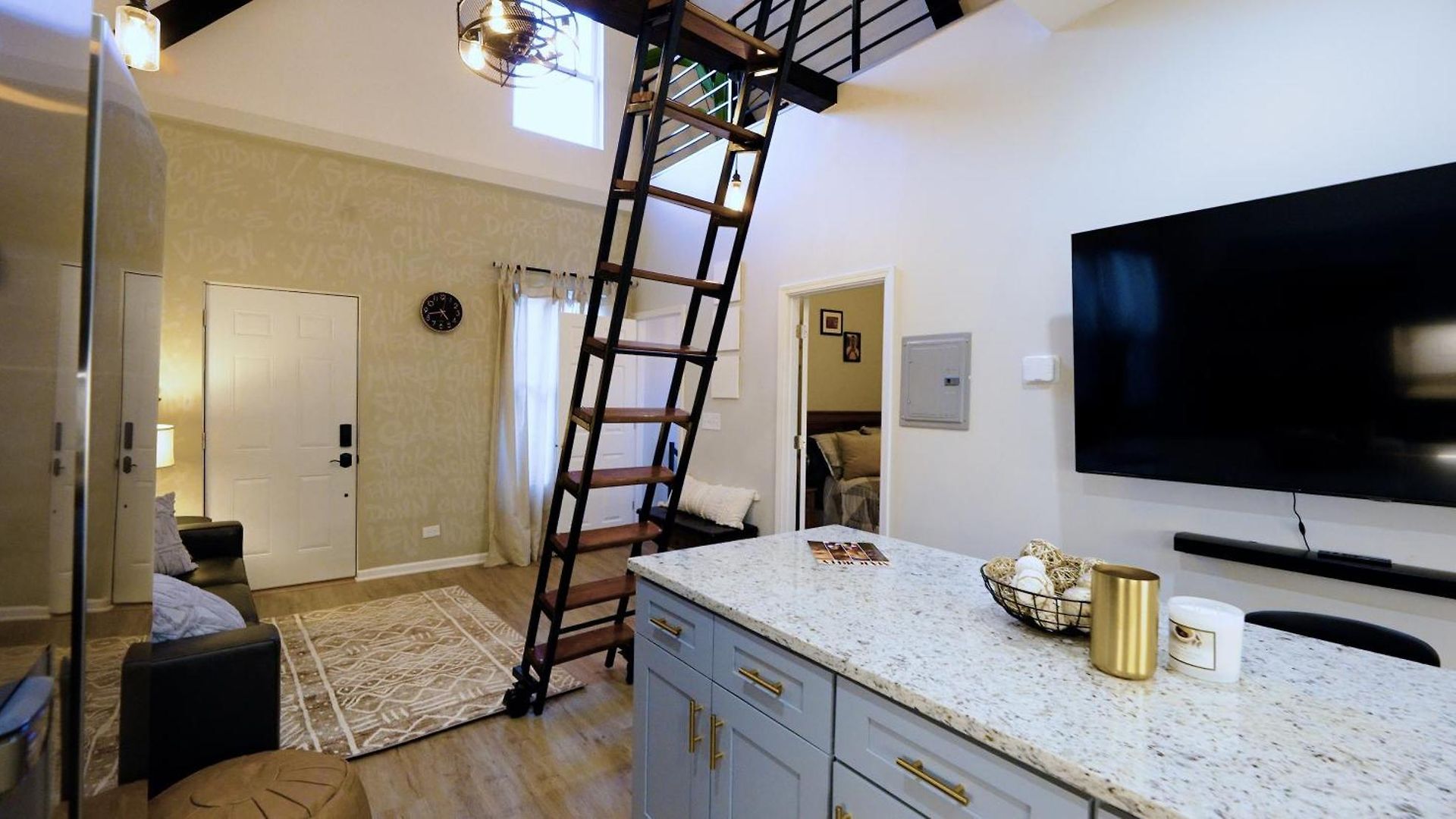 Private Loft - 15 Min From Downtown Apartment Chicago