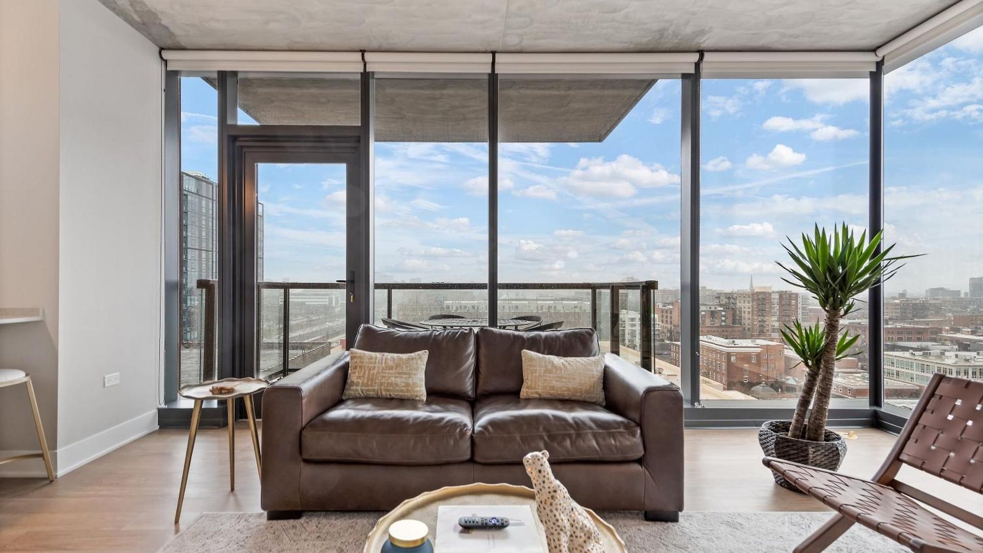 Sage Modern Near Union Park In West Loop * Chicago