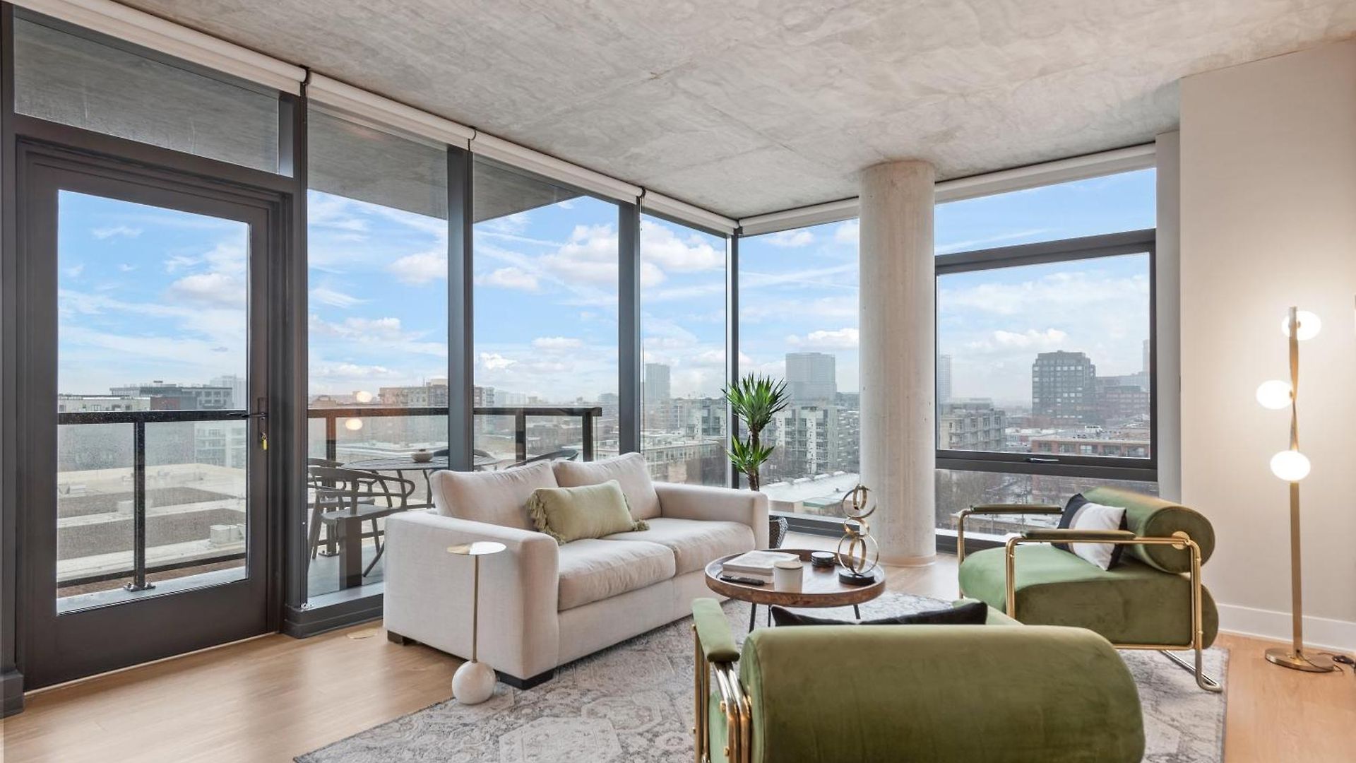 Sage Modern Near Union Park In West Loop * Chicago