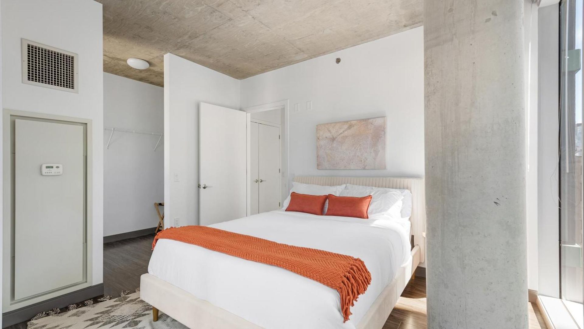 Apartment Linea Luxury Living With Indoor Pool And Rooftop Views In The Loop