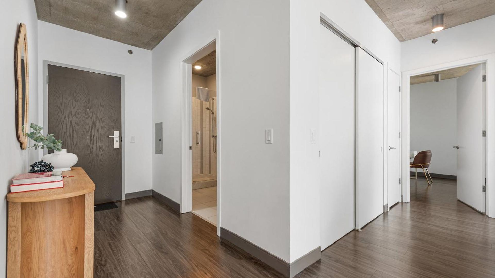 Linea Luxury Living With Indoor Pool And Rooftop Views In The Loop *