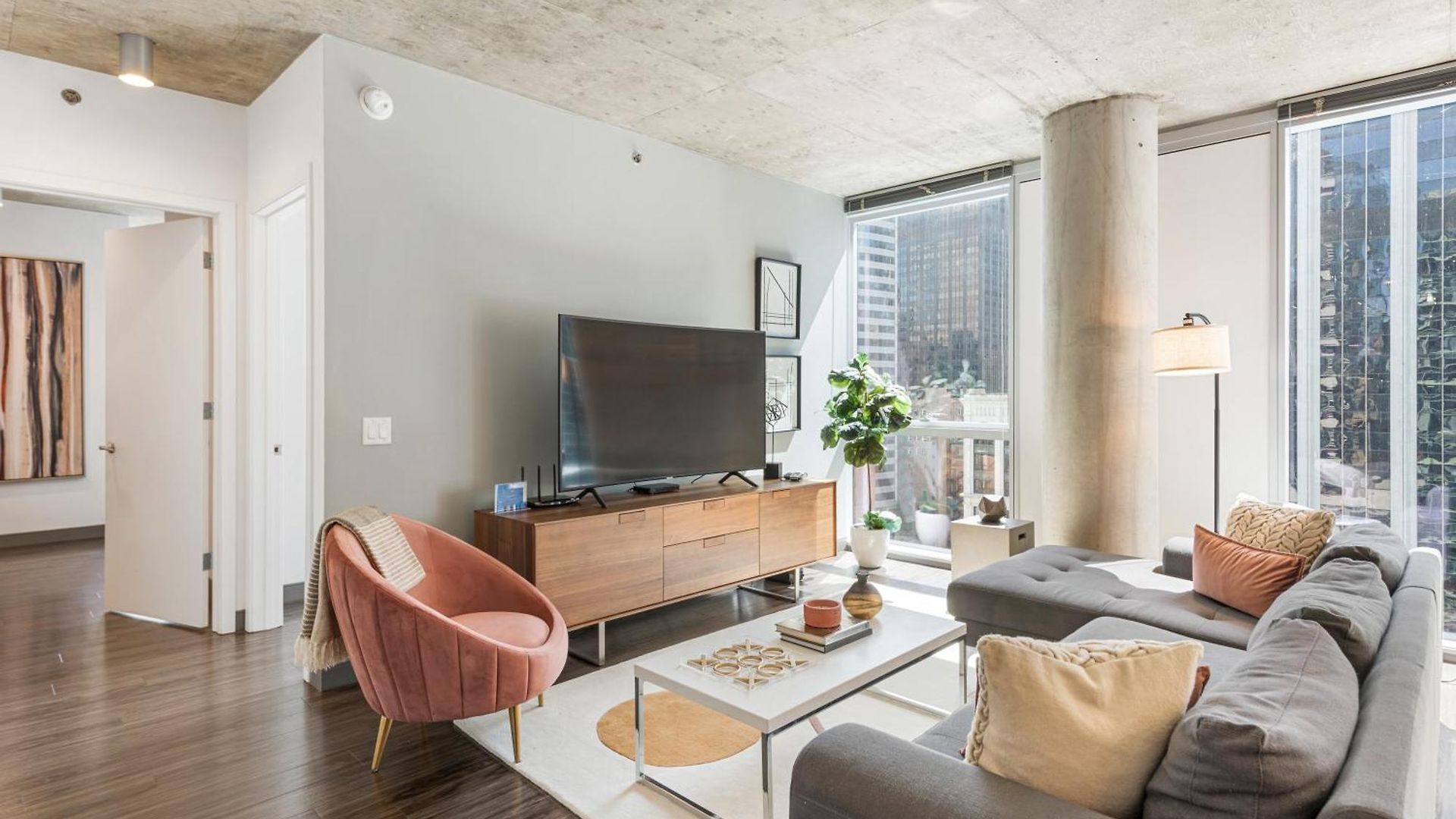 Linea Luxury Living With Indoor Pool And Rooftop Views In The Loop