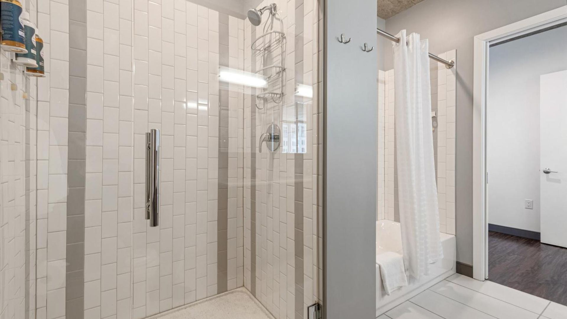 Apartment Linea Luxury Living With Indoor Pool And Rooftop Views In The Loop