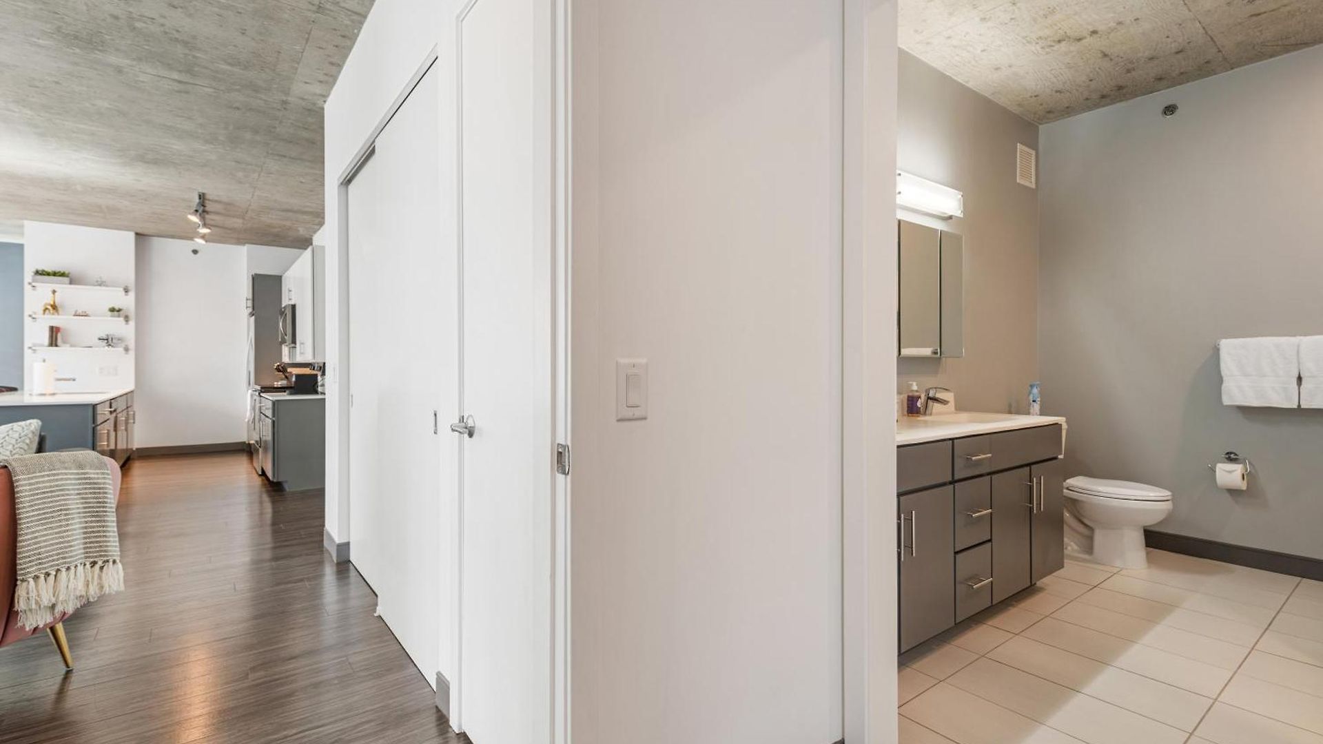 Apartment Linea Luxury Living With Indoor Pool And Rooftop Views In The Loop *
