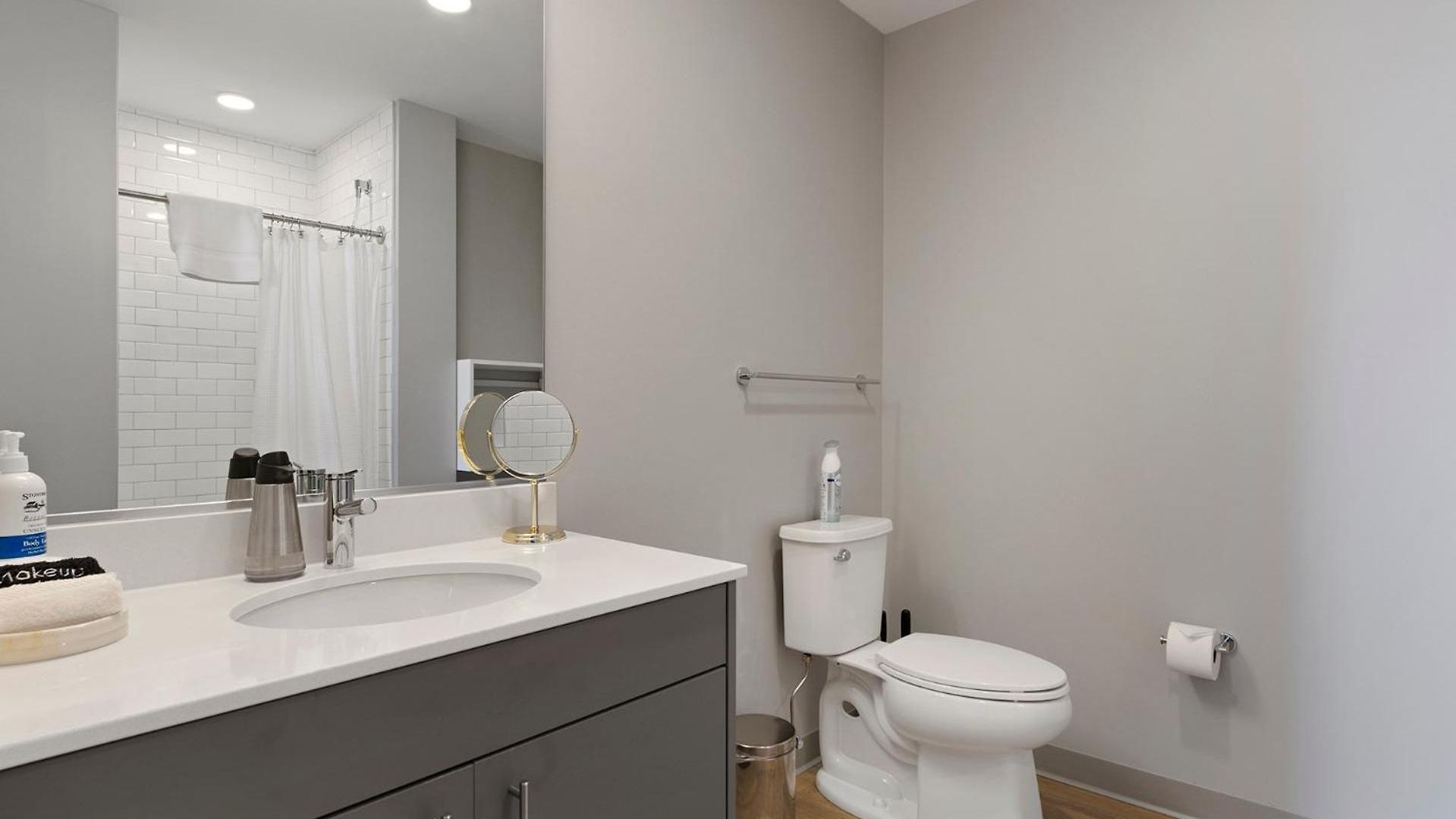 Post Getaway Ideal 4br For Groups Apartment