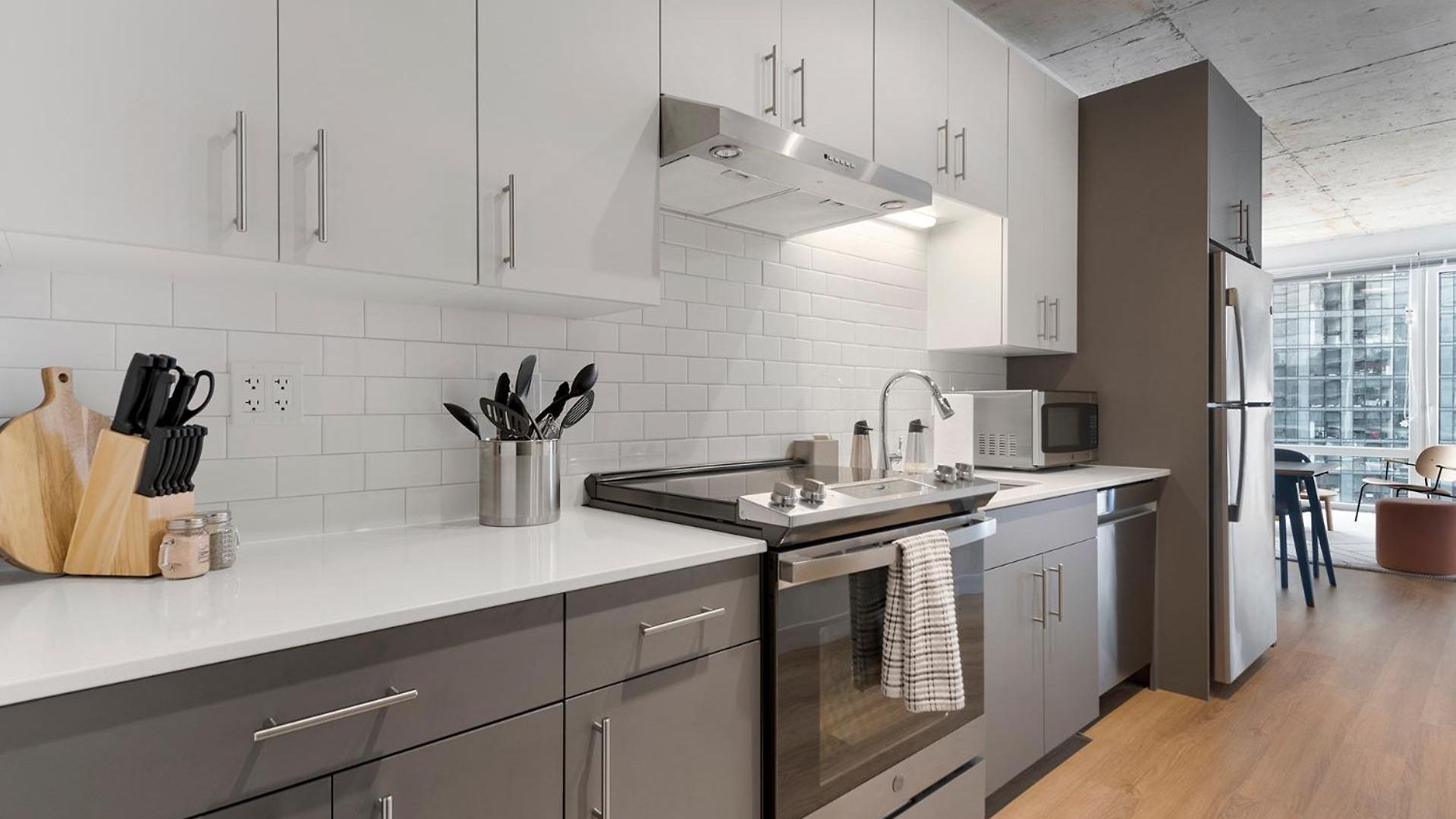 Post Getaway Ideal 4br For Groups Apartment *