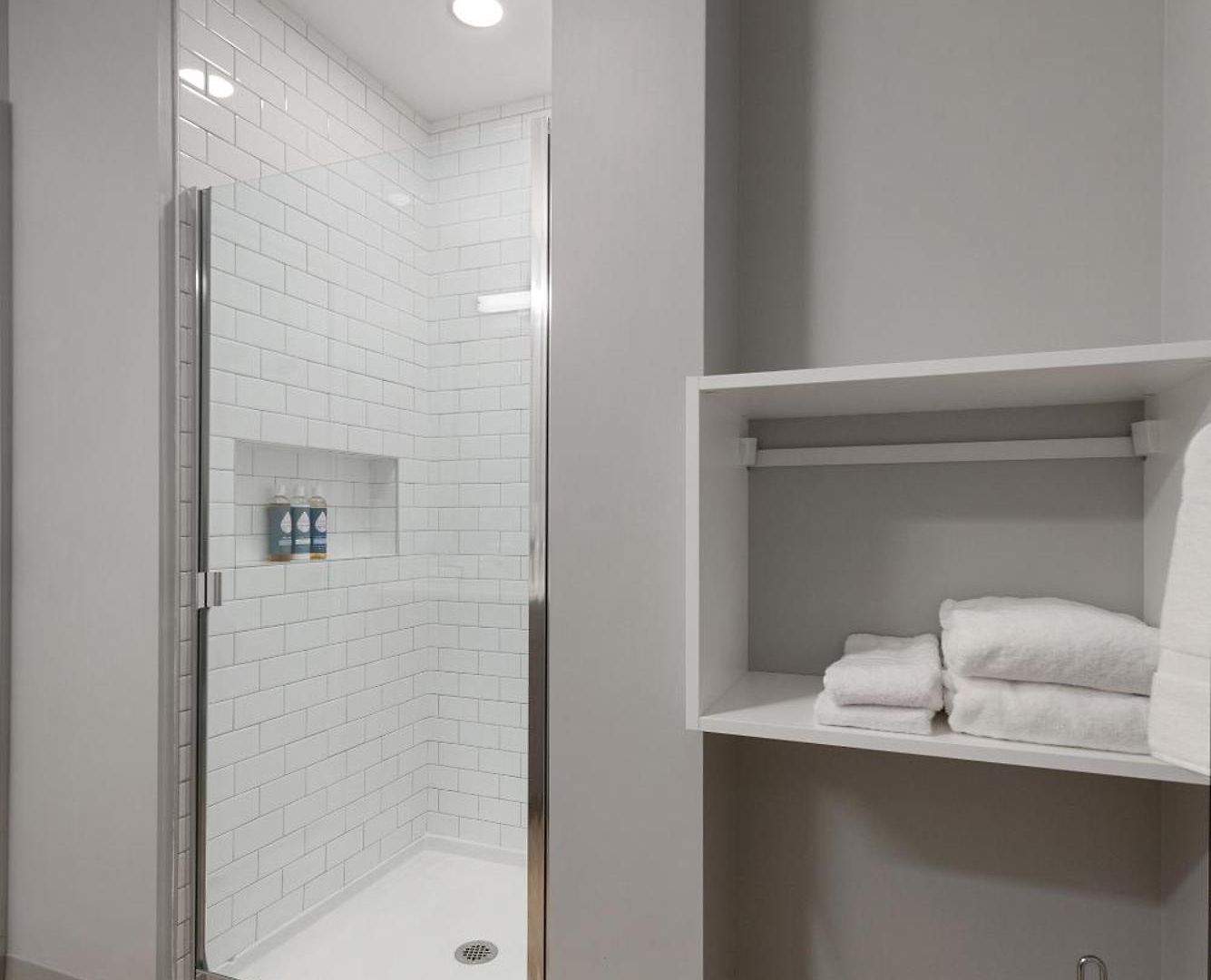 Post Getaway Ideal 4br For Groups Apartment