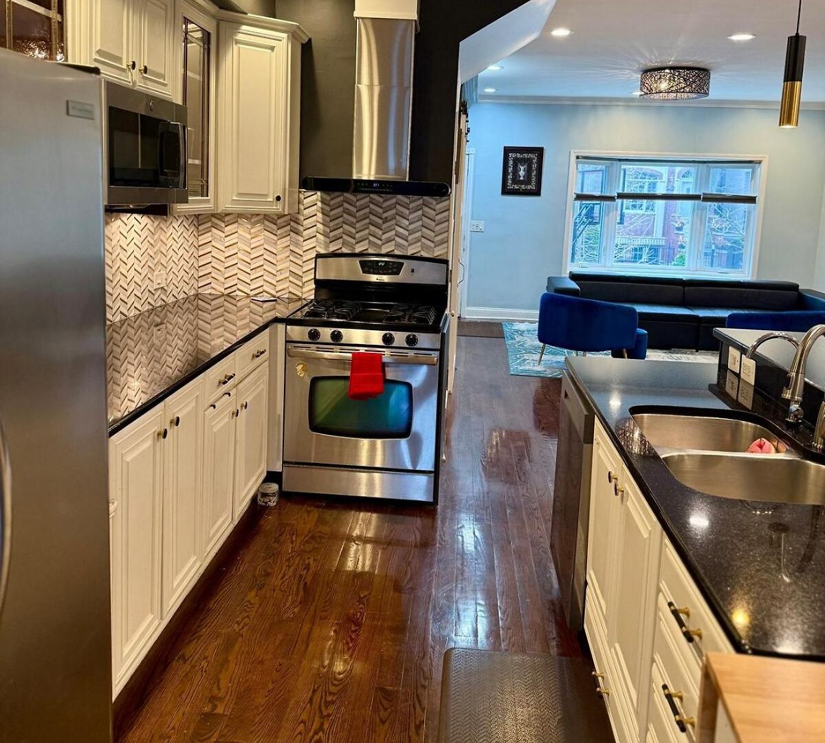 Stunning In Prime With Private Pool * Chicago