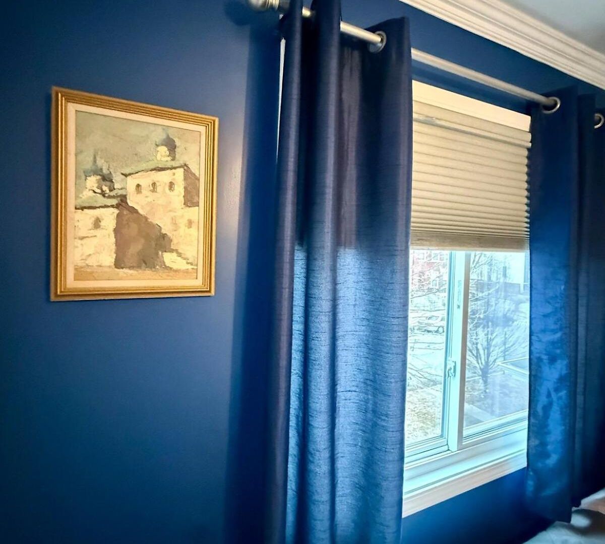 Apartment Stunning In Prime With Private Pool *