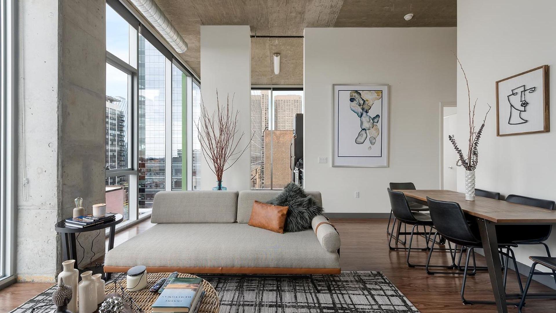 Jeffjack Heated Pool Penthouse In Chicago's West Loop *