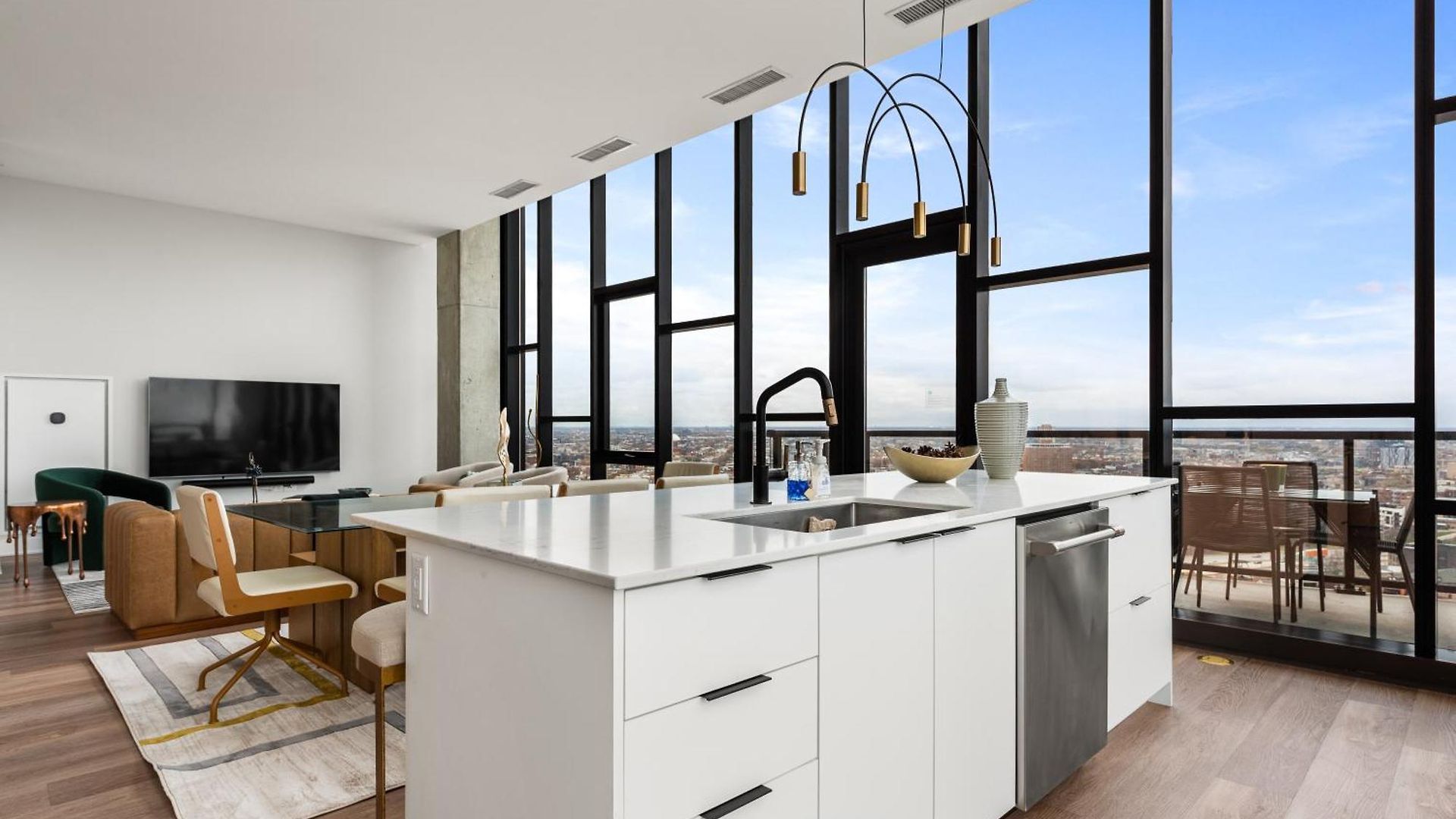 Apartment Avenir West Loop Penthouses With Iconic Views Chicago