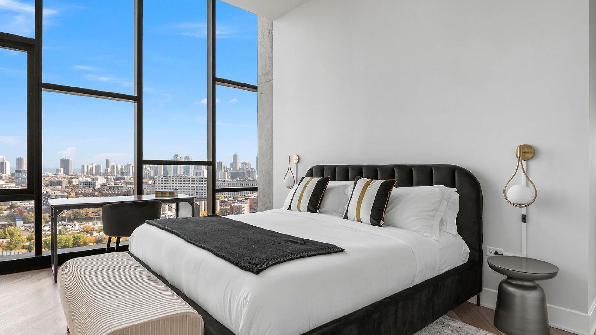 Avenir West Loop Penthouses With Iconic Views