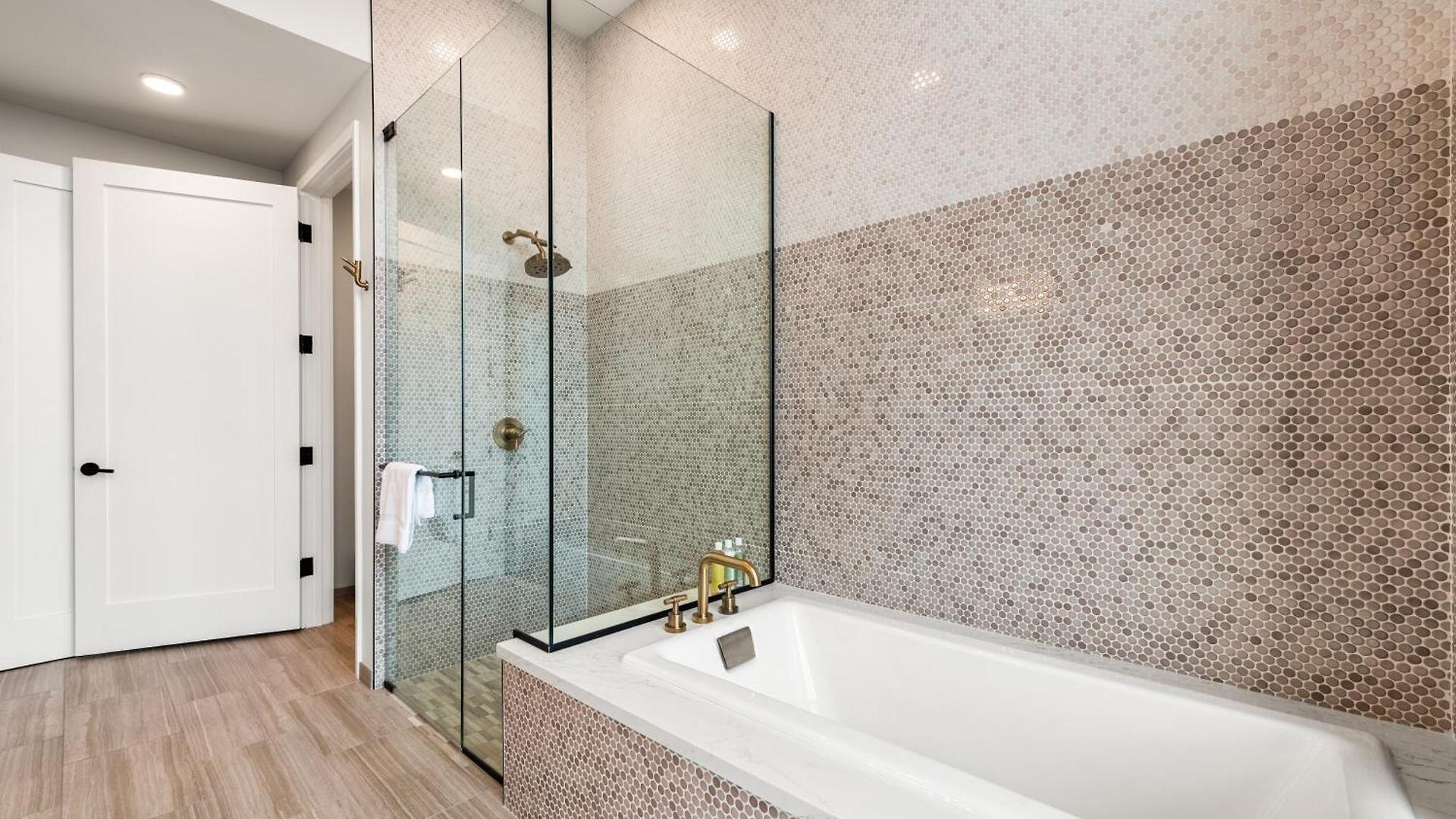 Avenir West Loop Penthouses With Iconic Views *