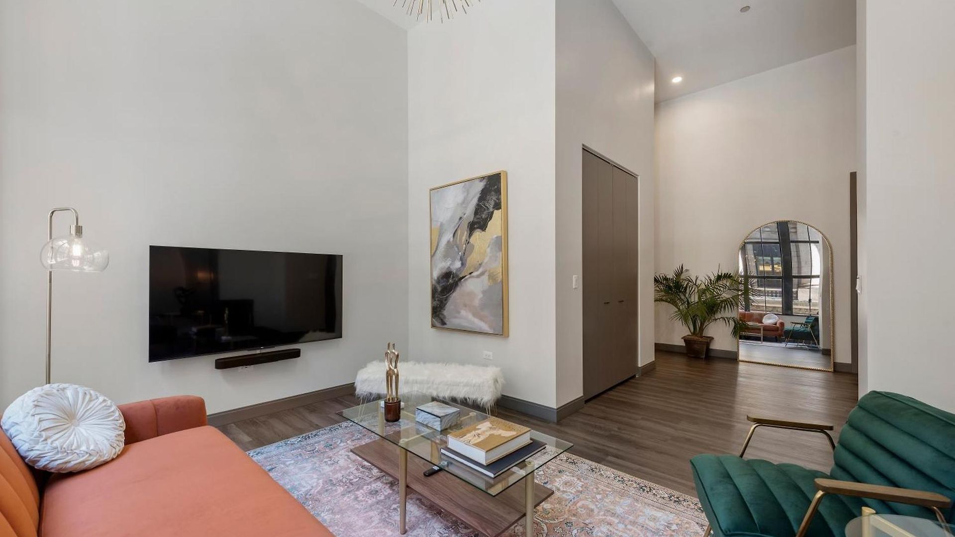 Apartment Experience Downtown At Millennium - Luxury In The Loop Chicago