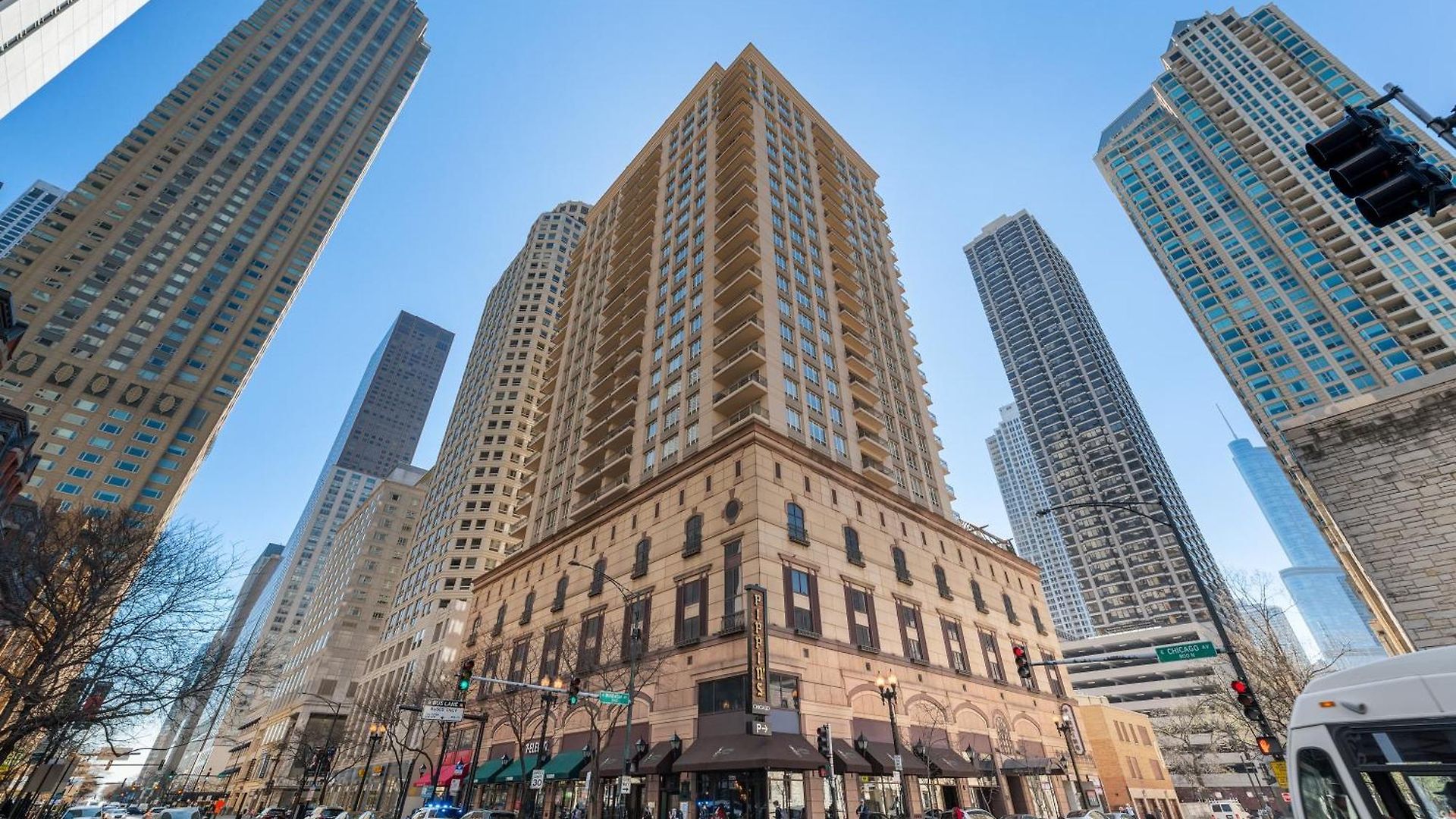 The Bernardin Gold Coast Luxury Near Magnificent Mile Apartment Chicago