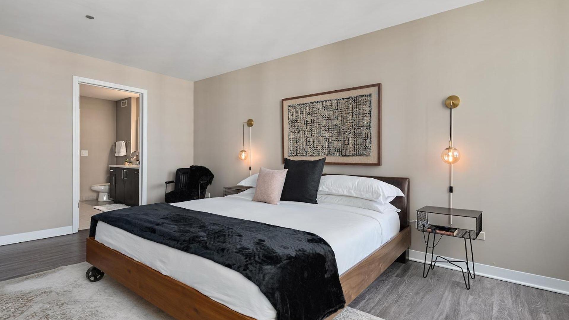 The Bernardin Gold Coast Luxury Near Magnificent Mile Apartment Chicago