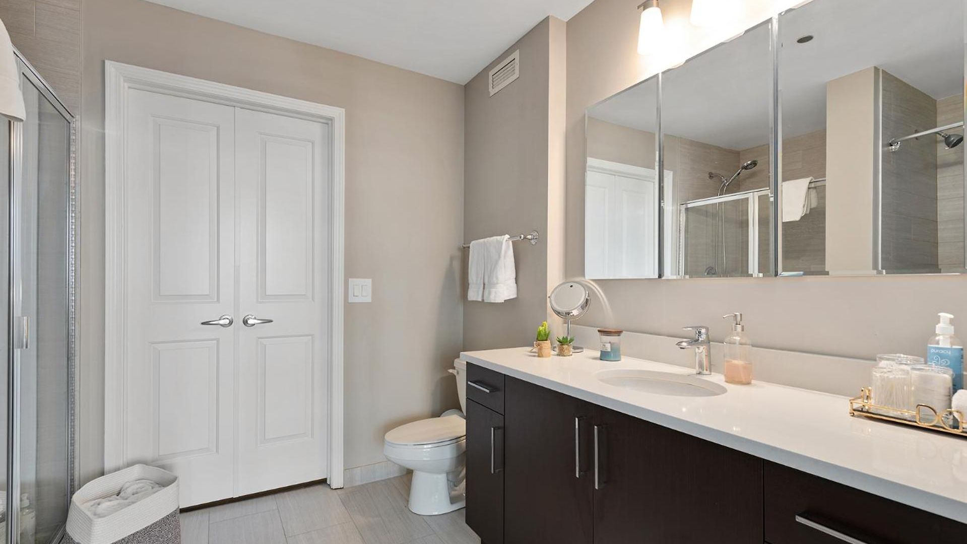 Apartment The Bernardin Gold Coast Luxury Near Magnificent Mile