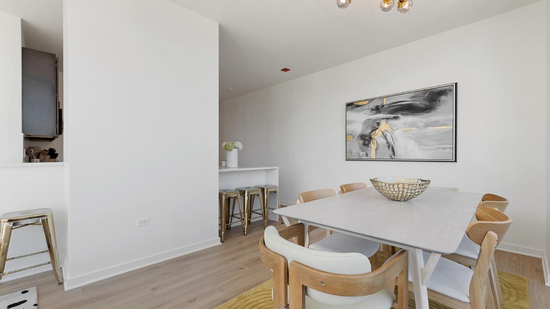 K2 Sky High With Stunning Views In West Loop