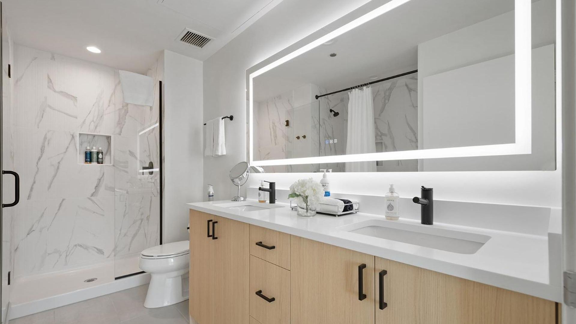 K2 Sky High With Stunning Views In West Loop Apartment