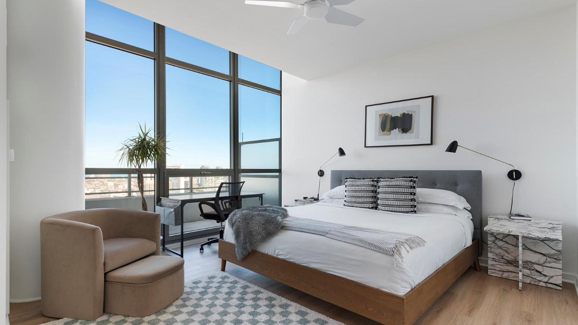 K2 Sky High With Stunning Views In West Loop