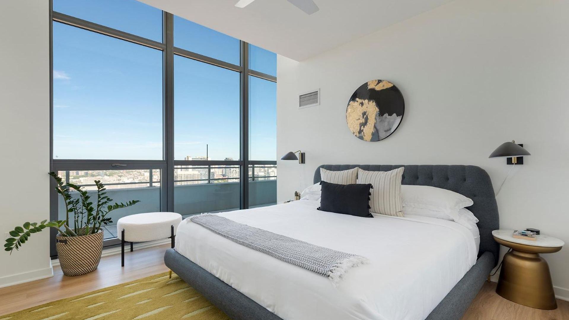 K2 Sky High With Stunning Views In West Loop Apartment Chicago