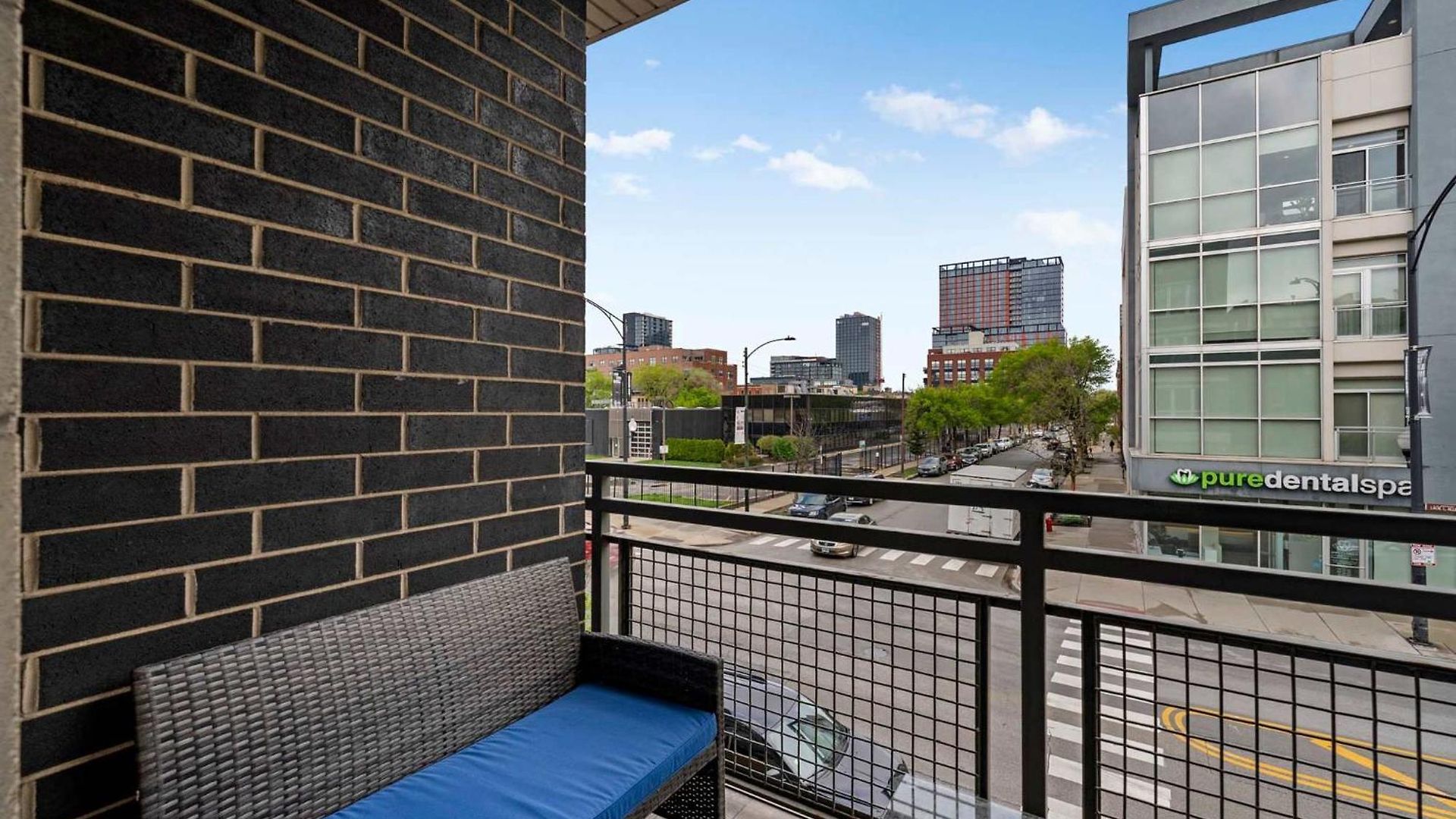 Apartment 1 Free Parking Gym Balcony Sleeps 10 *
