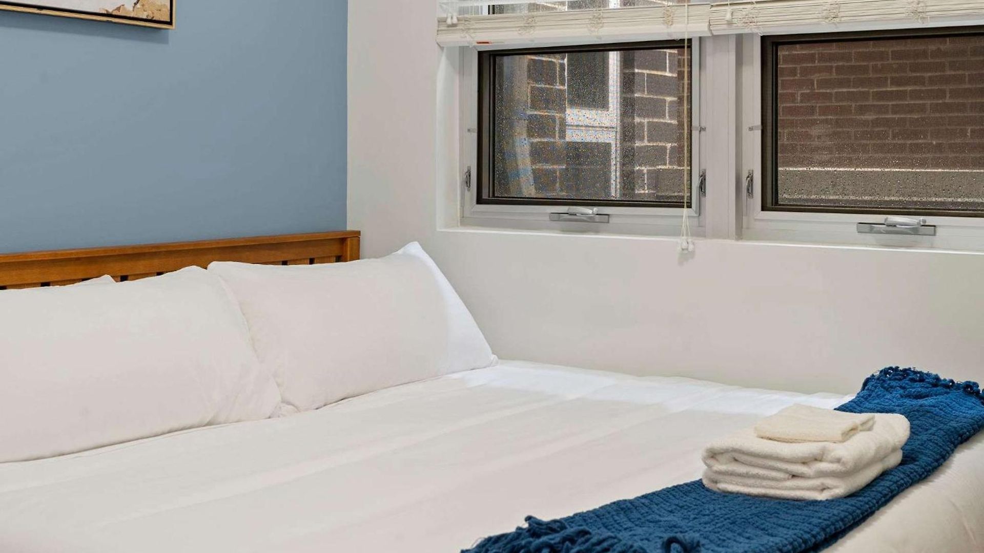 Apartment 1 Free Parking Gym Balcony Sleeps 10