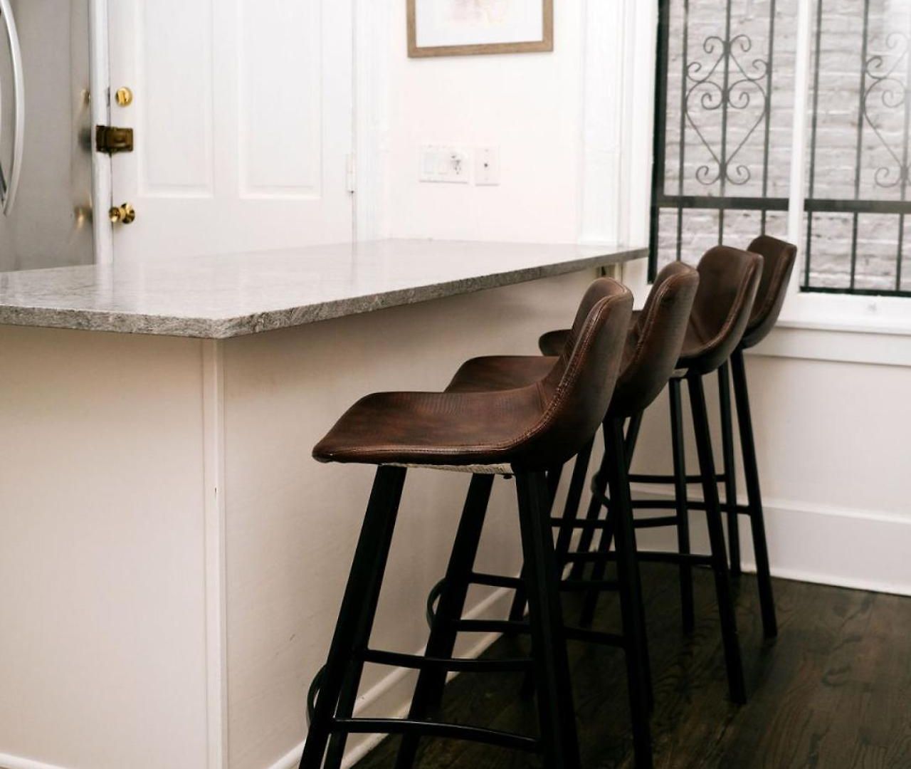 4 Bedroom • Theater • Gym • Walk To Lincoln Park! Chicago