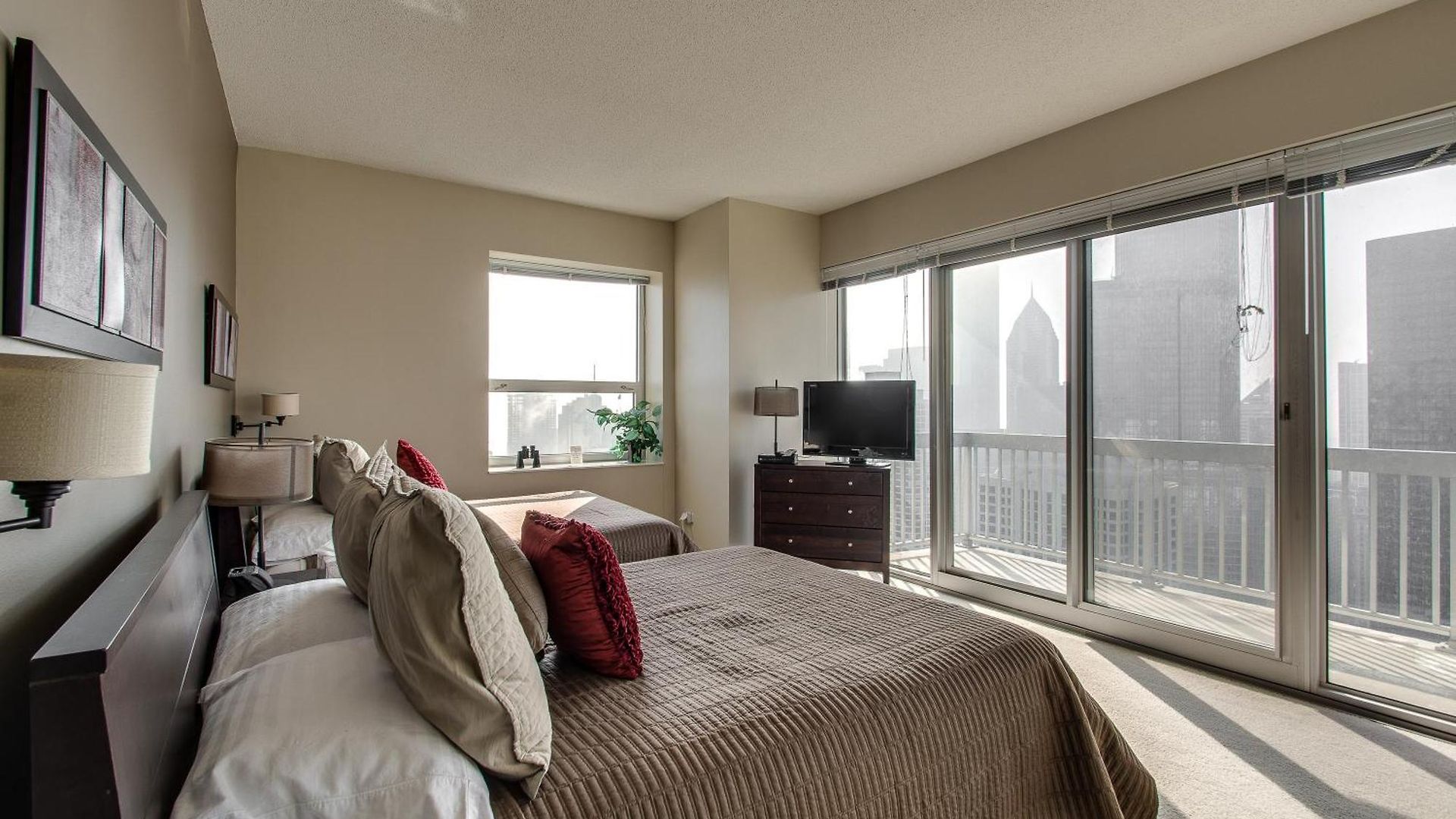 The Penthouse At Grand Plaza 4* Chicago