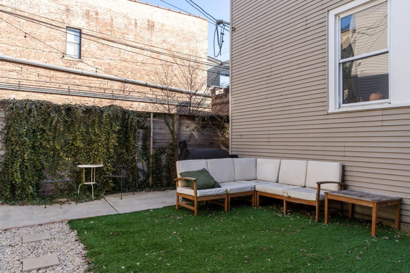 Apartment Sunlit In Lively Wicker-bucktown Chicago