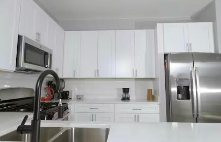 Apartment Pristine 3bdr 2ba Uchicago