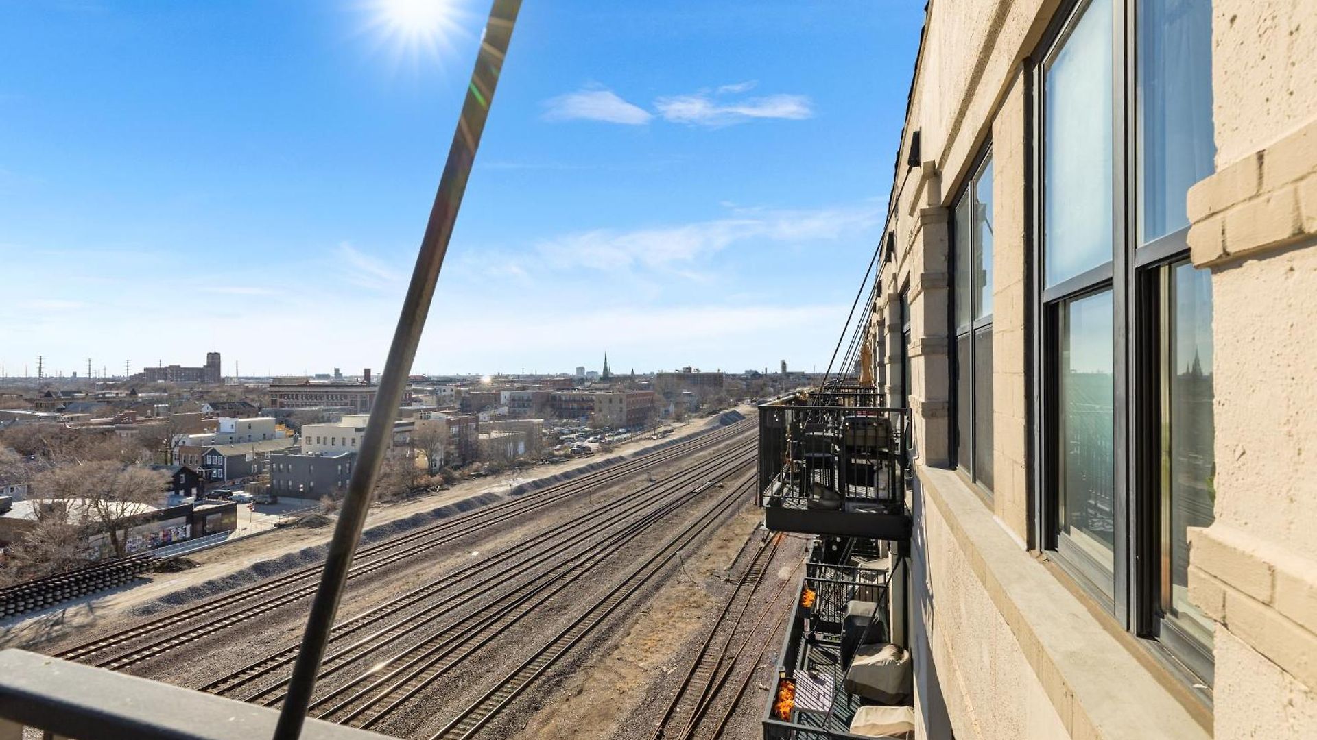 Modern Historic Loft 19ft Ceilings, Gym, Heated Parking, Skyline Views, Balcony Apartment *
