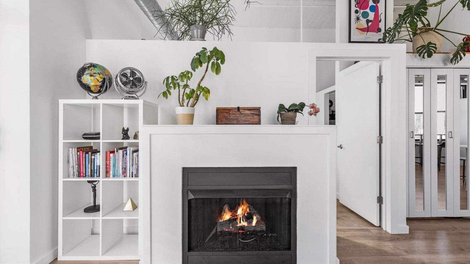 Modern Historic Loft 19ft Ceilings, Gym, Heated Parking, Skyline Views, Balcony