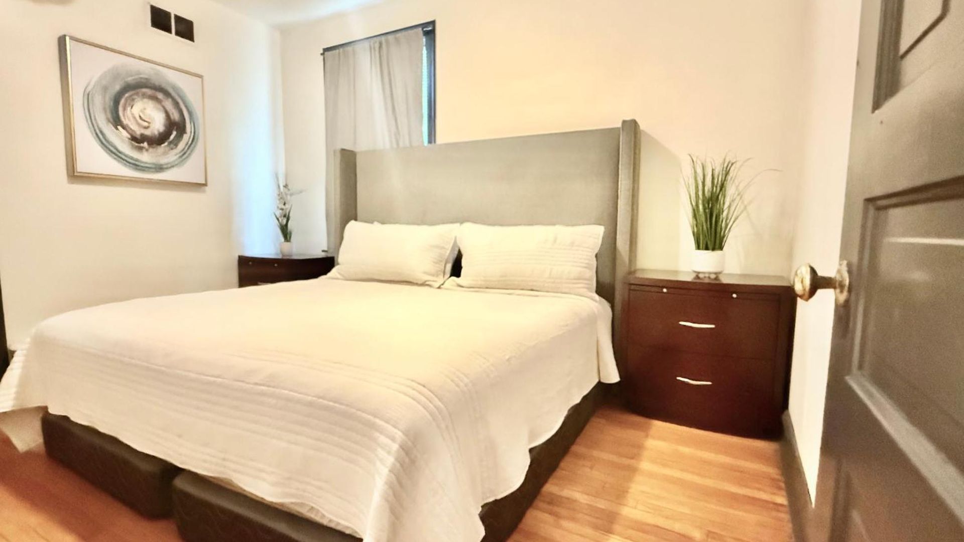 Apartment Midway Hideaway -cozy 1br- Parking Chicago