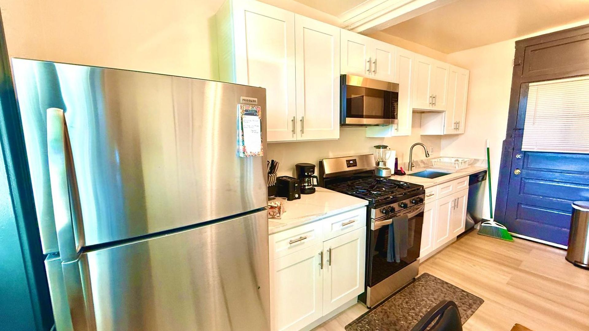 Midway Hideaway -cozy 1br- Parking Chicago