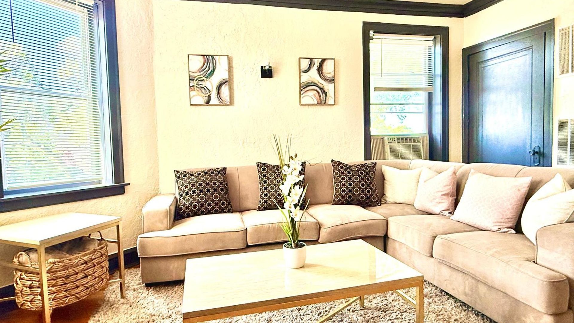 Midway Hideaway -cozy 1br- Parking Apartment Chicago