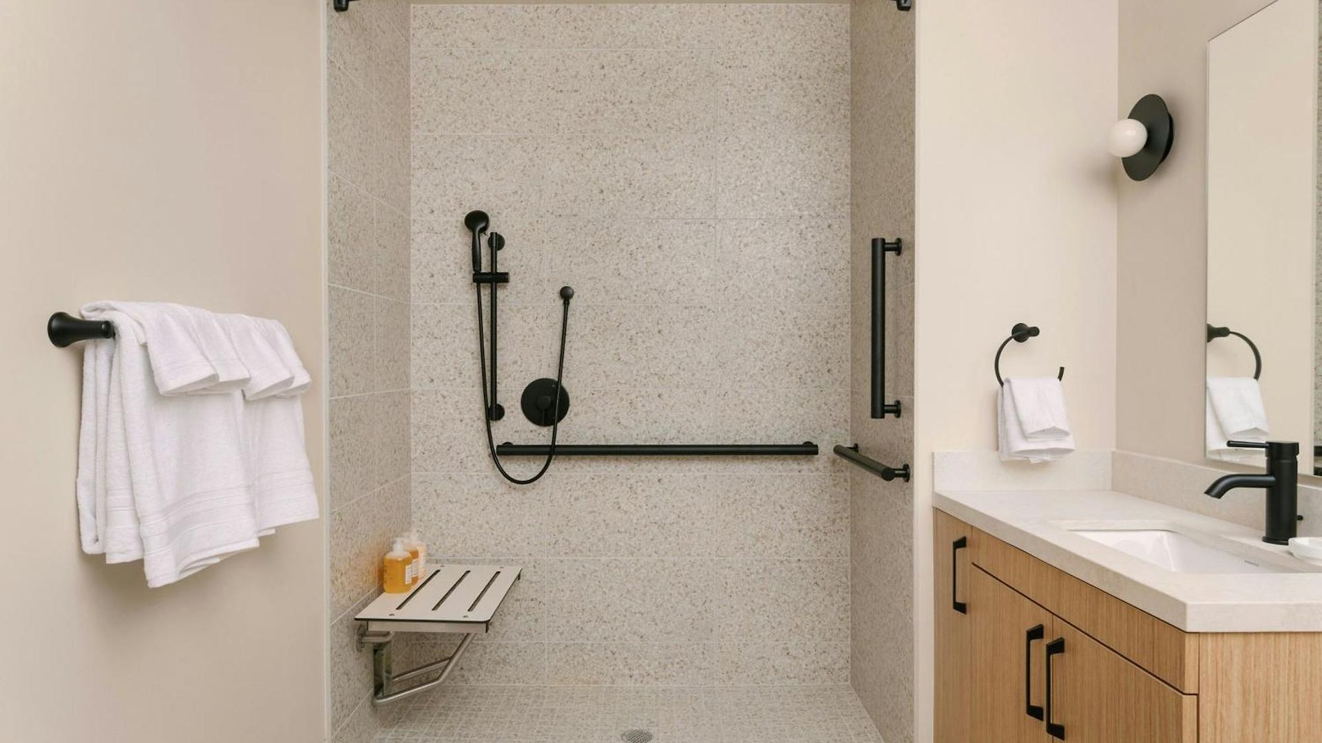 Kasa Shore Aparthotel Chicago