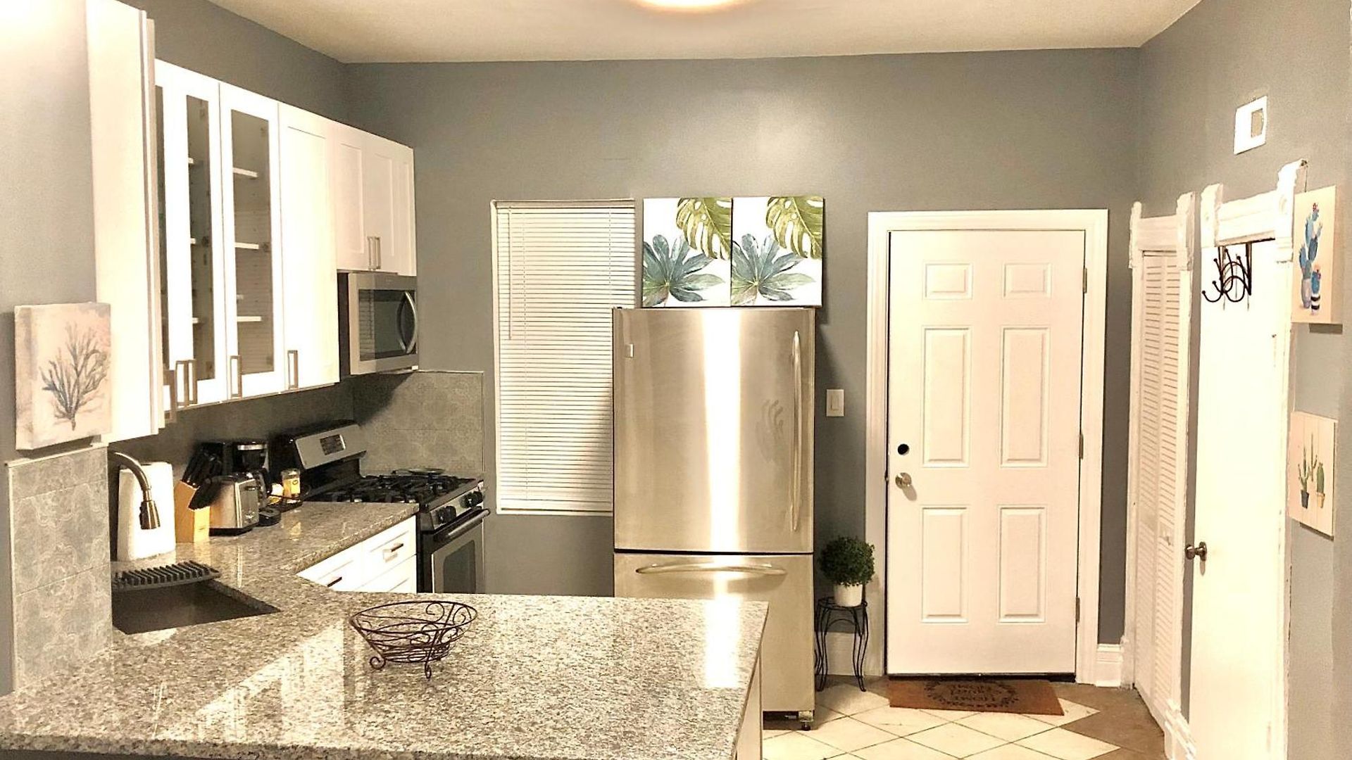 Apartment Urban Coach Penthouse - Near Train, Medical District, And Downtown Chicago