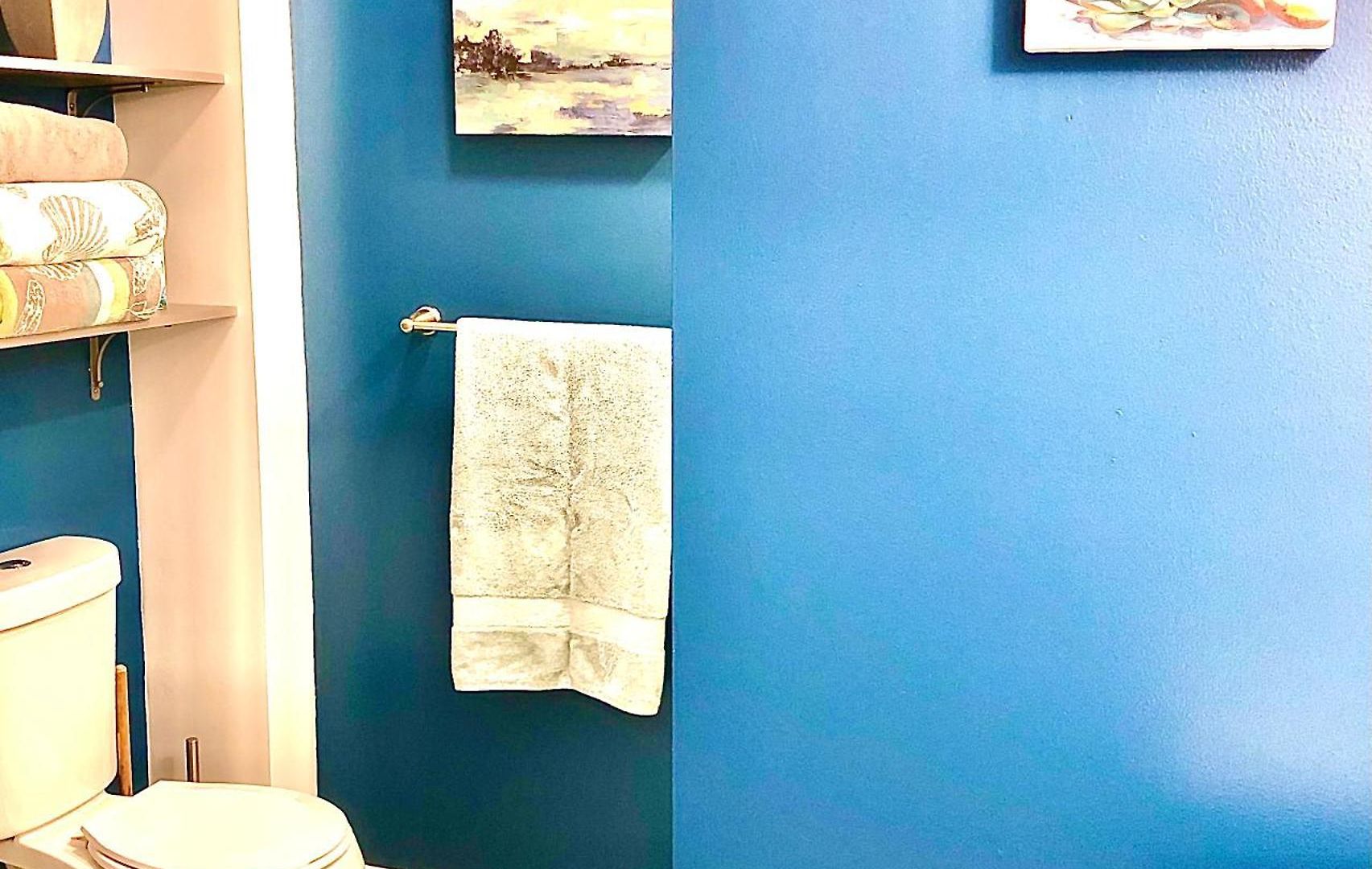 Urban Coach Penthouse - Near Train, Medical District, And Downtown Apartment *