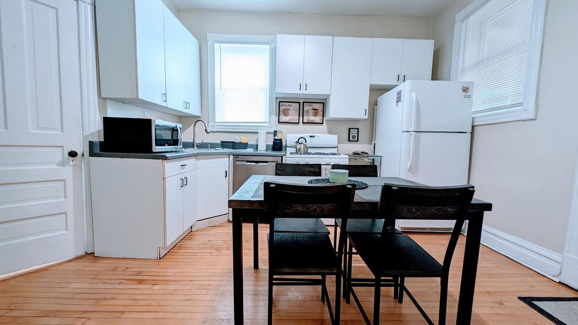 Apartment The Roscoe Village