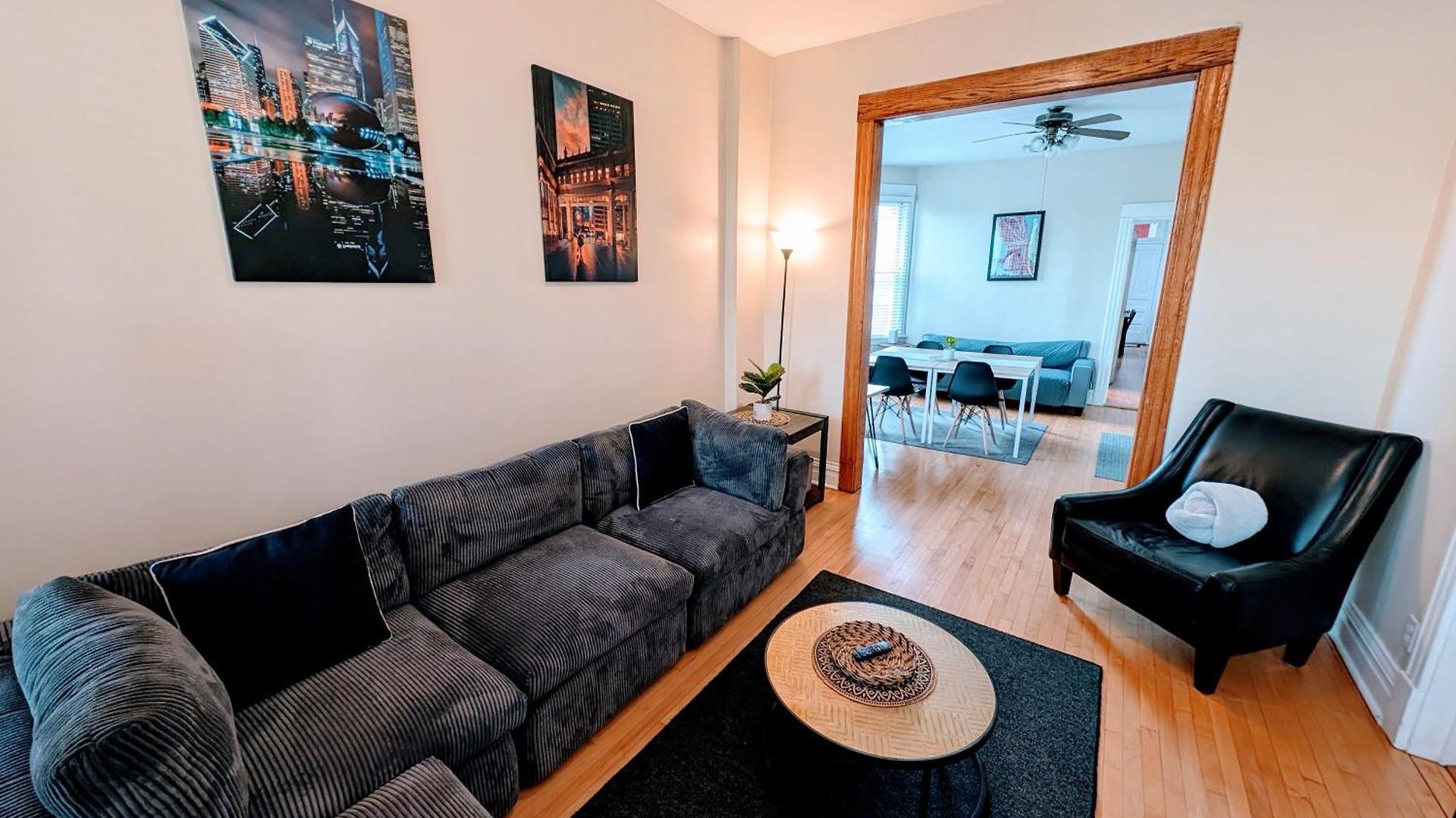 The Roscoe Village Apartment