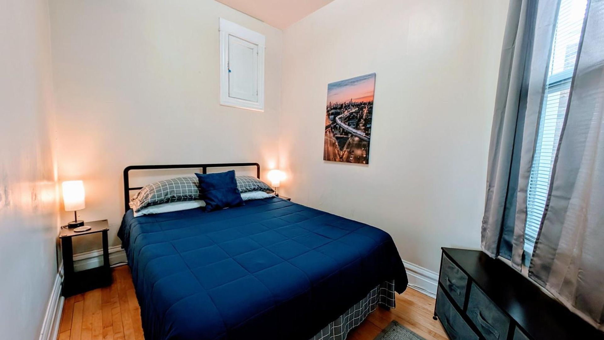 The Roscoe Village Apartment Chicago