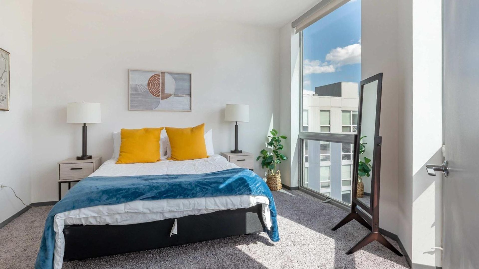 Brand New 2br Escape * Chicago