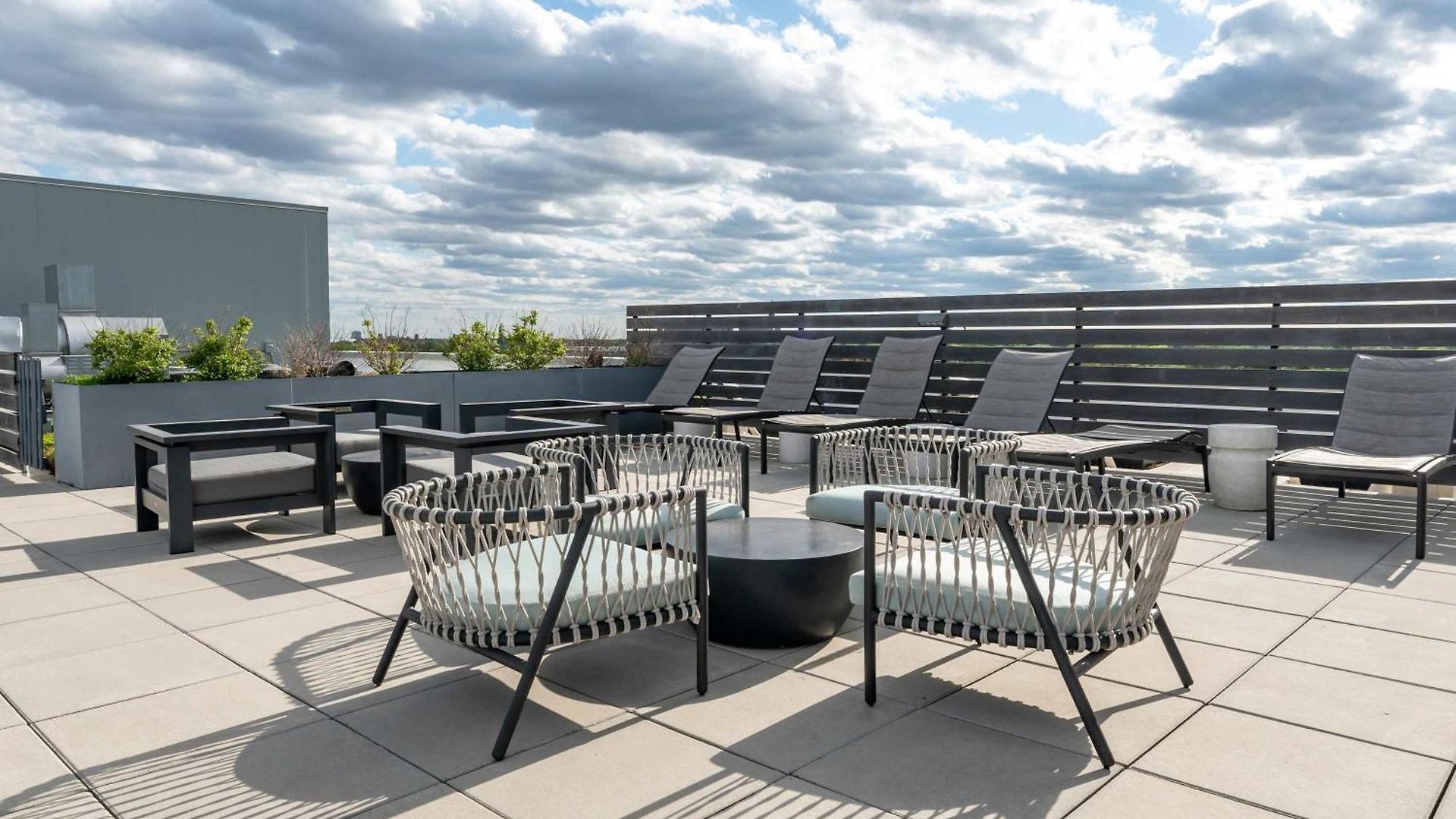 Brand New 2br Escape Apartment *