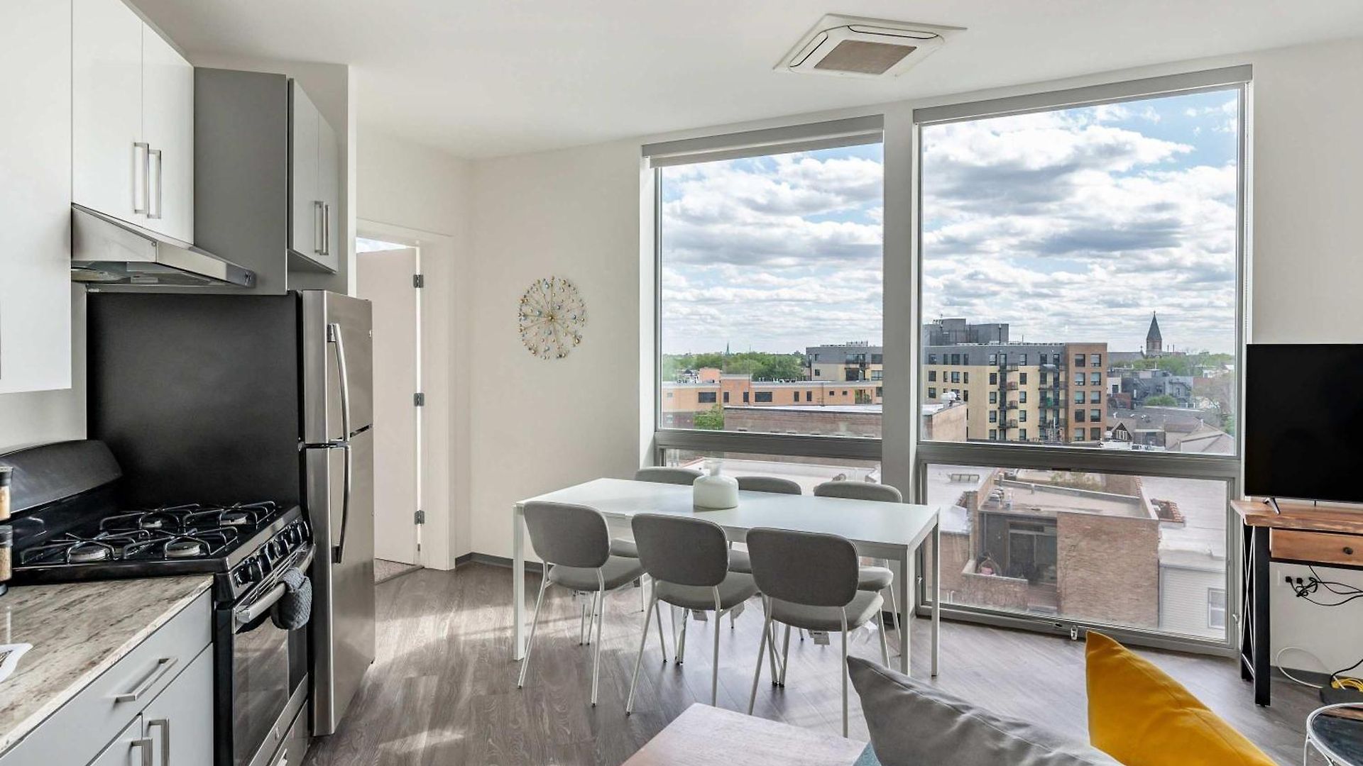 Brand New 2br Escape Apartment Chicago