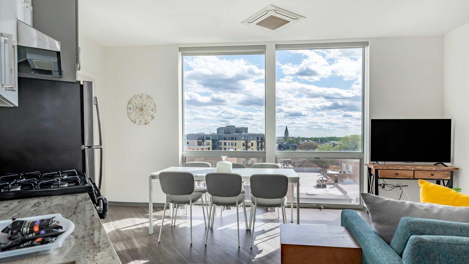Brand New 2br Escape Chicago