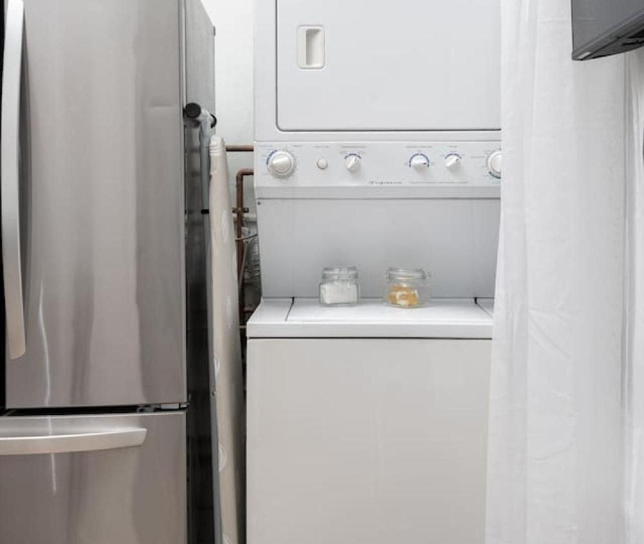 Dwntn 10mins And Sleeps 10 In Vintage And Free Parking Apartment Chicago