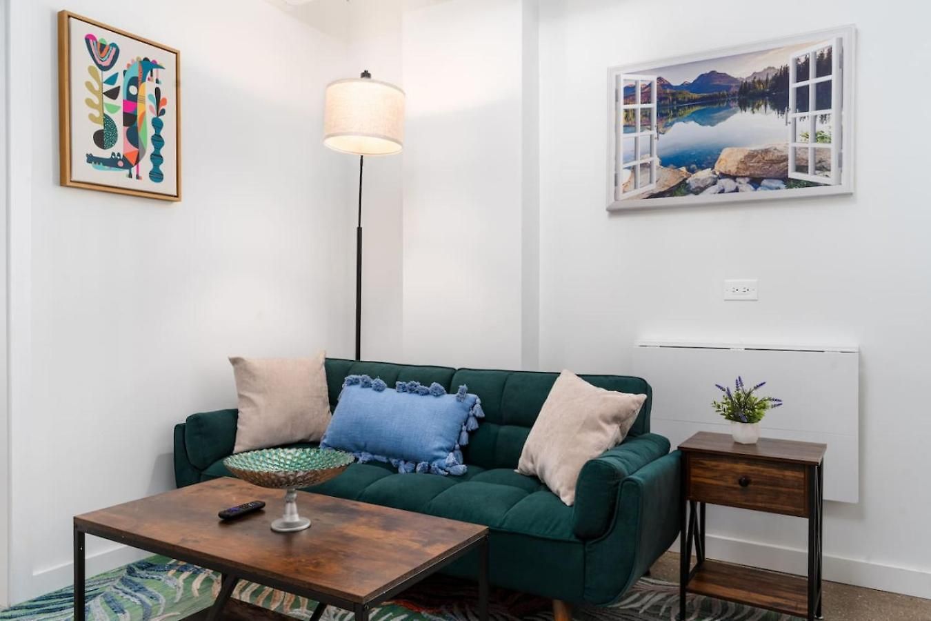 Elegant Style Loft Montrose Rooftop Wfh Gym Apartment *